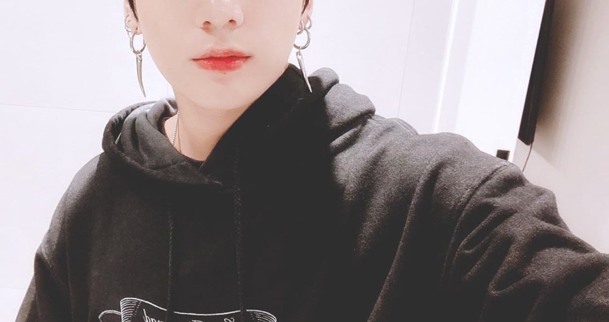 Ovo je najzgodniji muškarac na svijetu. Nosi sjajilo i tinejdžerice ga obožavaju